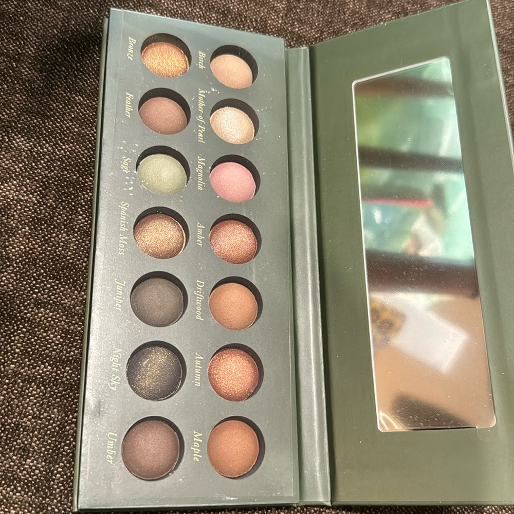 New Laura Geller Delectables Earthy Essentials